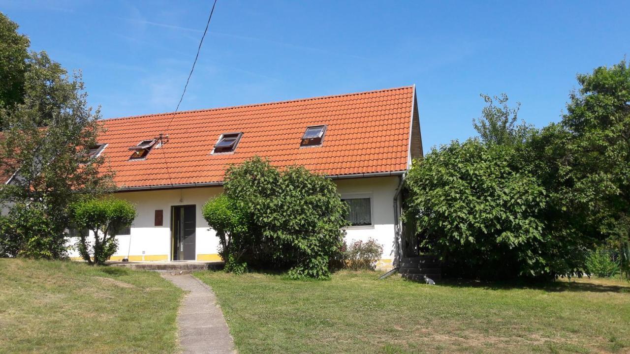Ferienhaus Plattensee/Balaton Szolad Exterior foto